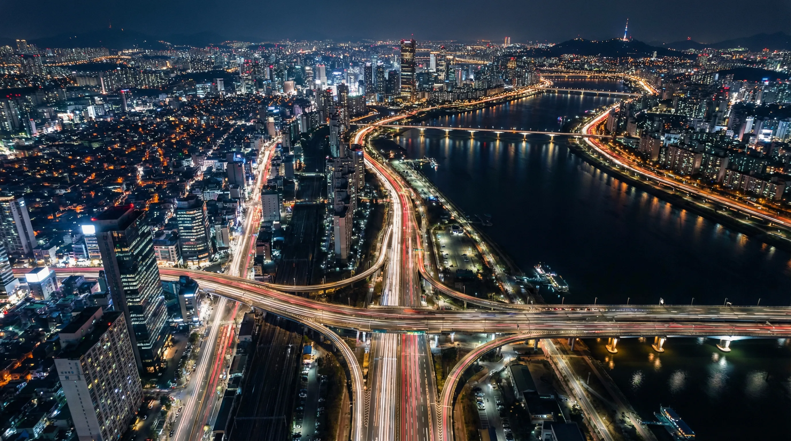 每日大赛热门视频 - 城市夜景航拍